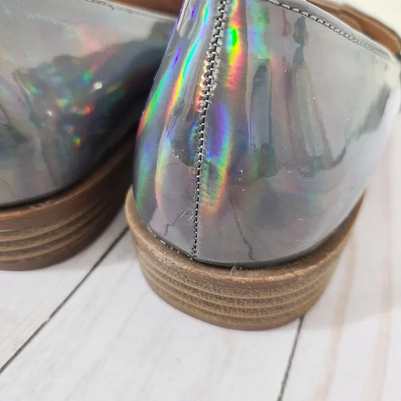 SOLD JustFab Raia holographic loafers rainbow silver 7 - Picture 5 of 8